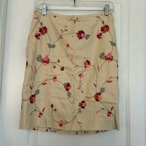 LOFT Women 4 Petite Floral Embroidered Ivory Cotton Silk Twill Knee Length Skirt